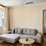 Fotiadis Family Luxury Suites By Konnect
