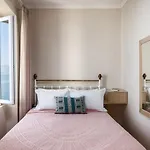 Fotiadis Family Luxury Suites By Konnect